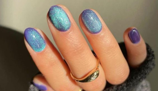 Technique d'application du vernis gel effet œil de chat